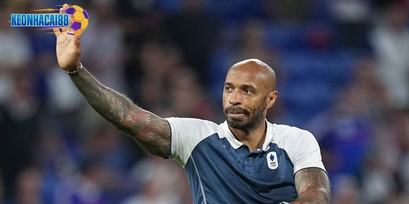 Thierry Henry từ Paris đến đỉnh cao trong sự nghiệp bóng đá