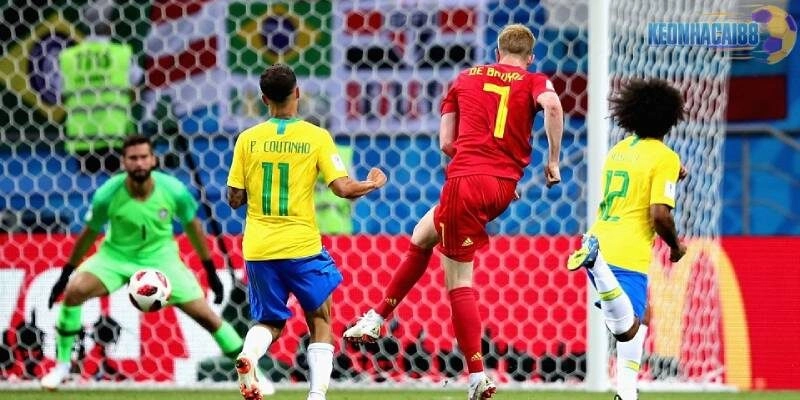 Kevin De Bruyne lên đến đỉnh cao sự nghiệp câu lạc bộ cùng Man City